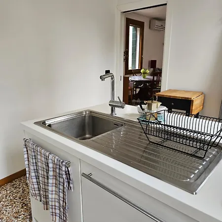 Casa Rossa Vista Canale דירה